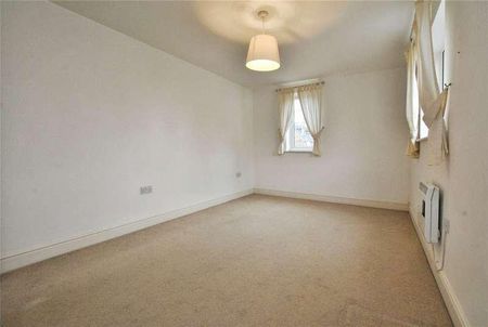 Bantock Way, Witham, Chelmsford, CM8 - Photo 2