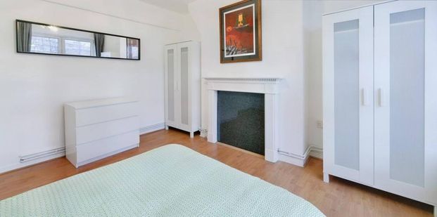 3 bedroom flat to rent - Photo 1