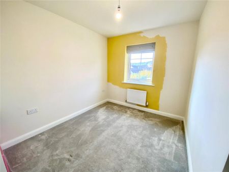 3 bedroom semi-detached house to rent - Photo 2