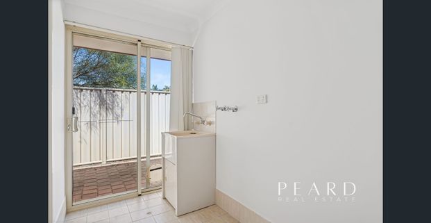 Spacious 4x2 Family Gem in the Heart of Currambine - Photo 1