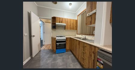 3 Bedroom Family Home with Ducted Air-conditioning, Large Single Garage & Tandem Carport! - Photo 5