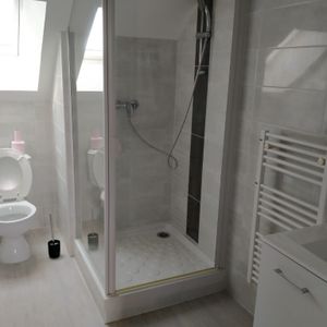 Location Appartement 1 pièce 31m² - Photo 2