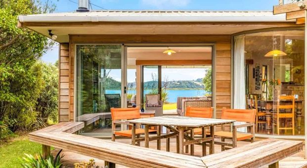 Waterfront Wonder - Photo 1