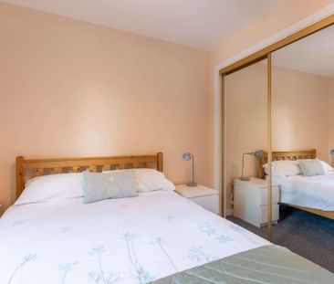 2 bedroom property to rent - Photo 6