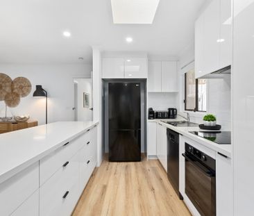 1 Louise Street, - Photo 1