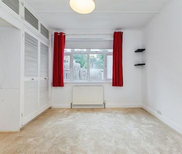 2 bedroom apartment to rent Benhill Wood Road, Sutton, SM1 - Photo 3