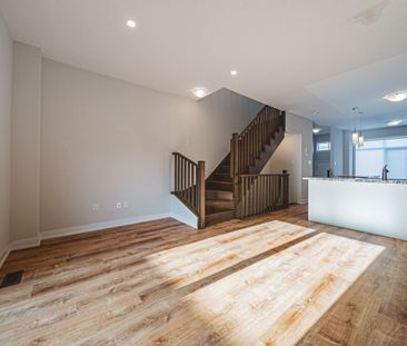 For Lease - 54 Mulhollard Lane, Hamilton, Ontario - Photo 3