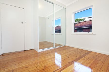 4/10 Frederick Street, WOLLONGONG NSW 2500 - Photo 4