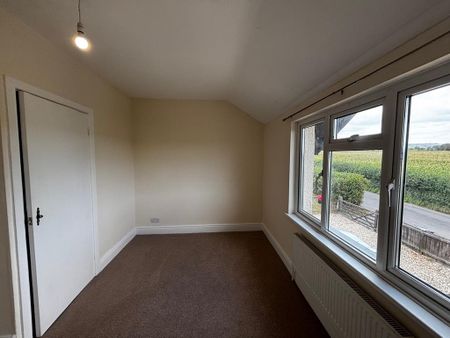 2 bedroom semi-detached house to rent - Photo 3