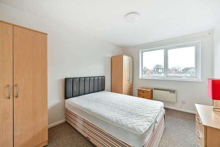 Old Park Mews, Hounslow, TW5 - Photo 4