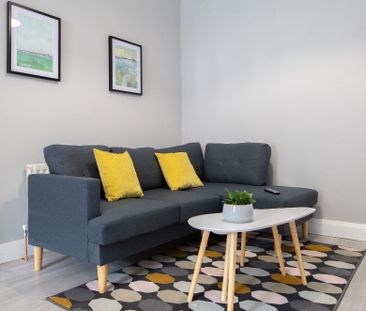 Optional 3 Or 4 Bed HMO, Donegall Avenue, Belfast, BT12 6LS - Photo 1