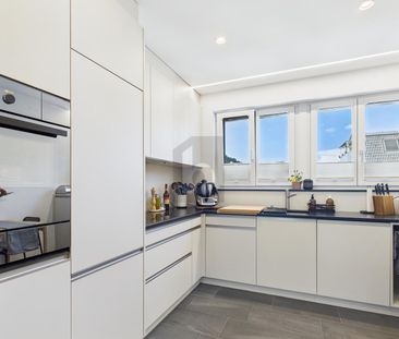 LICHTDURCHFLUTET MIT GROSSEM BALKON - Photo 6