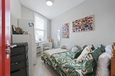 Wellfield Road, Preston - Photo 2