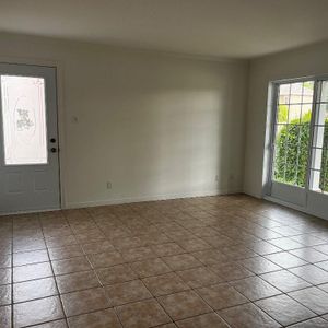 3½ de finition supérieure pour personne seule semi-retraité, retraité - Photo 2