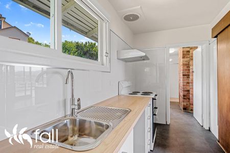 Light-Filled Living With Water Views - Photo 5