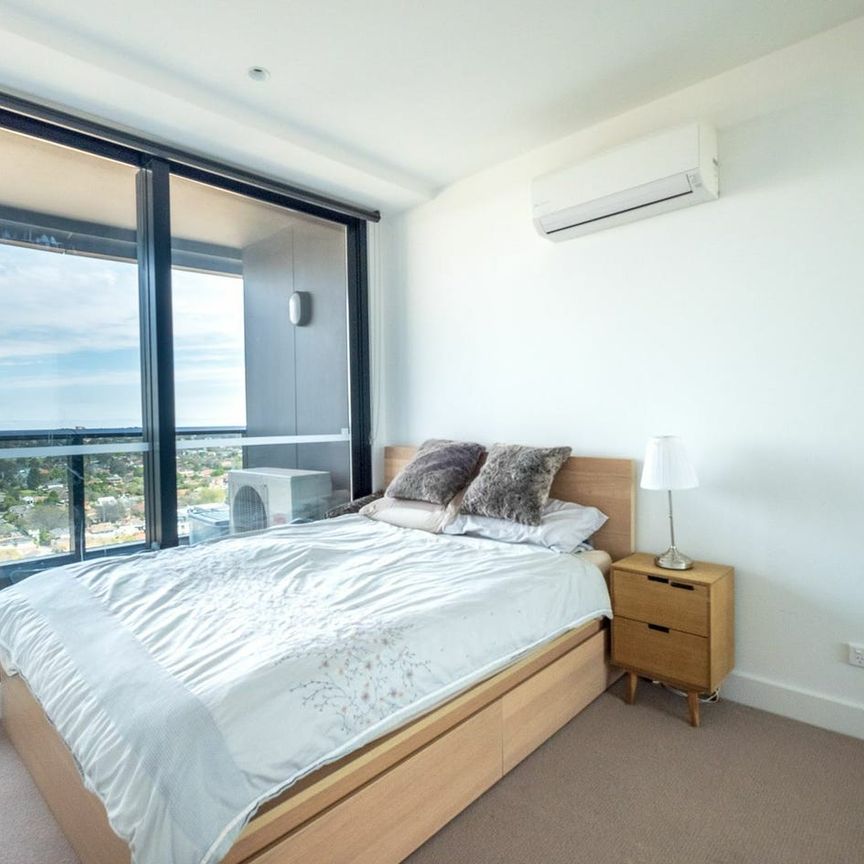 Luxurious 1 bedroom apartment living in Box Hill - Photo 1