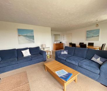 3 bedroom detached bungalow to rent - Photo 1