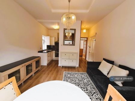 1 bedroom flat to rent - Photo 2