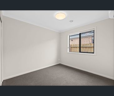 13 Danthonia Ave, Point Cook, Vic 3030 - Photo 3
