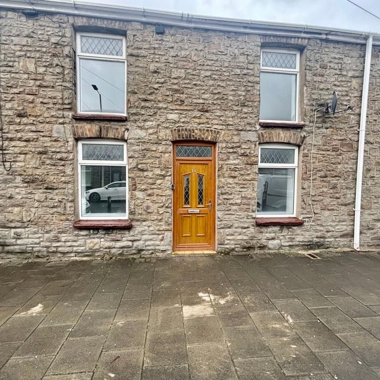 3 bedroom terraced house to rent - Photo 1