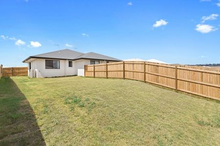 2/26 Myrtleford Crescent - Photo 2