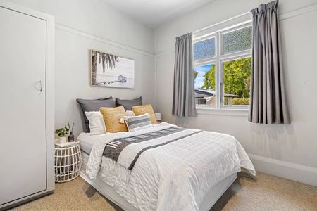 Family Home on Nicholls - Photo 5