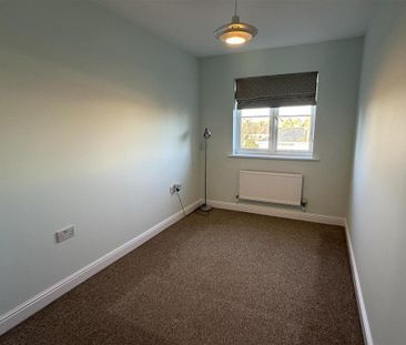3 bedroom end of terrace house to rent - Photo 5