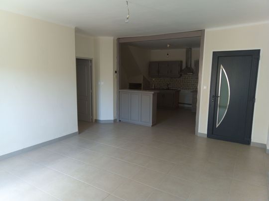 Location Appartement 4 pièces 97m² CUXAC D AUDE 11590 - Photo 1