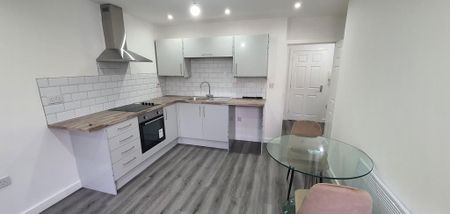 2 bedroom apartment to rent - Photo 5