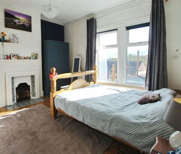 Terraced House to rent on - Photo 3