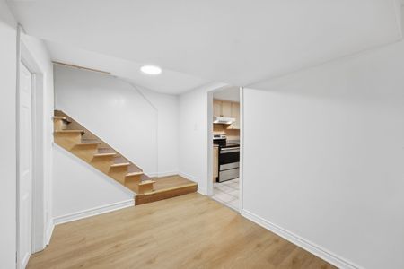 For Lease - 211 Epsom Downs Drive Unit# 3, Toronto, Ontario - Photo 2