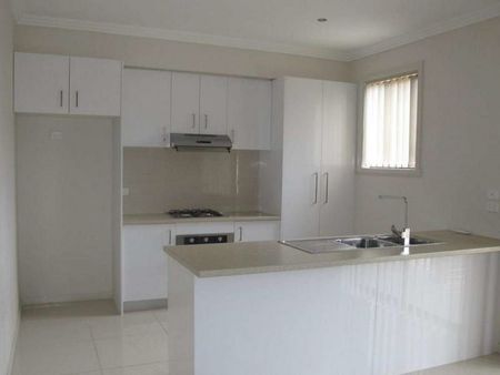 IDEAL LOCATION! - Photo 4