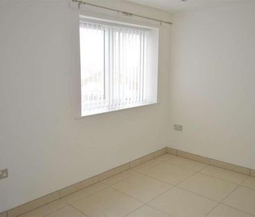 Broadway House, Hornsea, HU18 - Photo 4