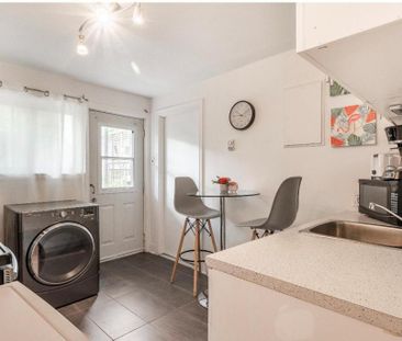 Appartement 4 1/2 - 2 chambres à coucher – 75 m² (817 p2) - Photo 2