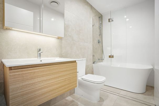 GORGEOUS TWO BEDROOM UNIT! - Photo 1