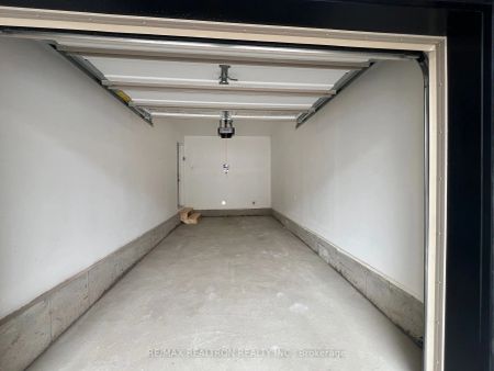 Condo Townhouse For Lease | W9250716 - Photo 2