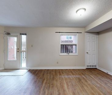 For Lease - 183 Nelson Street Unit# 1, Oakville, Ontario - Photo 3