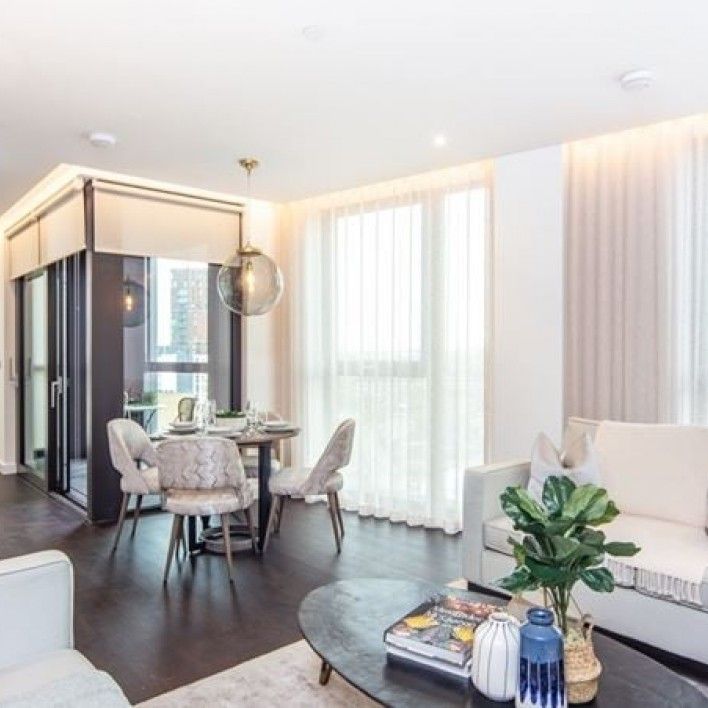 Charles Clowes Walk, Battersea, London, SW11 - Photo 1