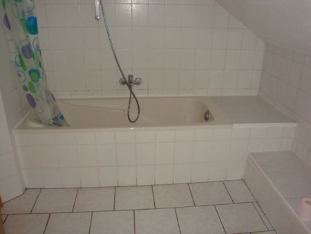 APPARTEMENT - 71 m2 - 3 pièces rue de Folpersviller à SARREGUEMINES 57200 - Photo 3