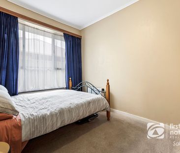 Spacious Family Home in Salisbury Plain - Photo 6