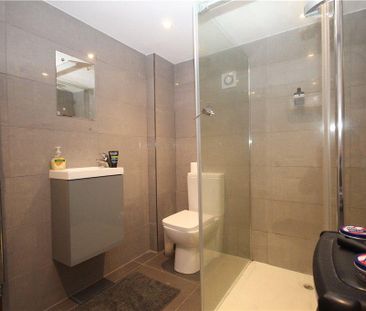 6 bedroom terraced house to rent - Photo 3