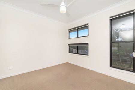 Modern Four Bedroom Family Home - Photo 4