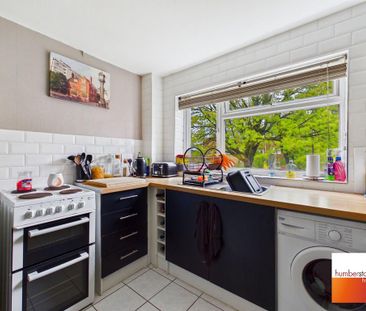 2 bedroom semi-detached house to rent - Photo 3