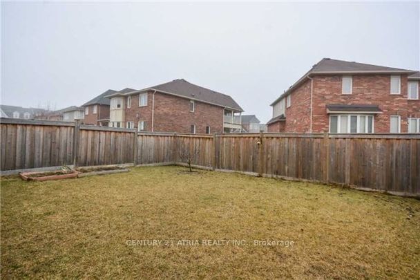 For Lease - 898 Scott Boulevard, Milton, Ontario - Photo 1