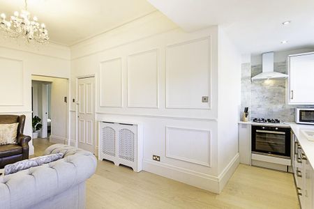 2 bedroom flat to rent - Photo 2