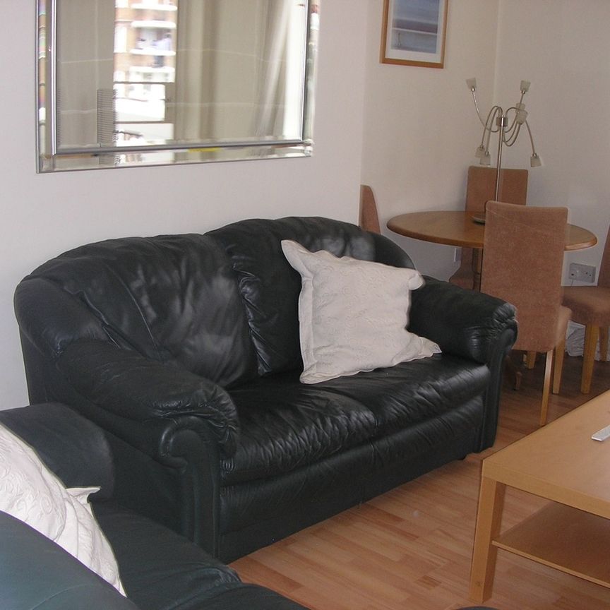 Room in a Shared Flat, Grover House, SE11 - Photo 2