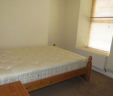 Bayswater Road, PLYMOUTH - Photo 1