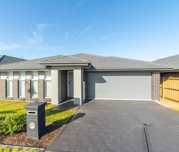 Family Home in the Heart of Chisholm - Photo 4