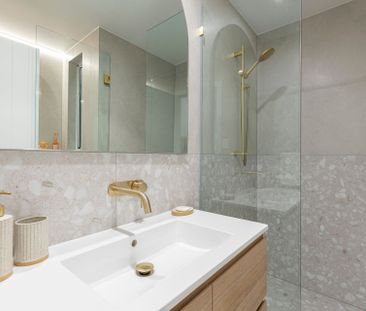 Furnished Buderim Studio with Designer Finishes and Utilities Inclu... - Photo 5
