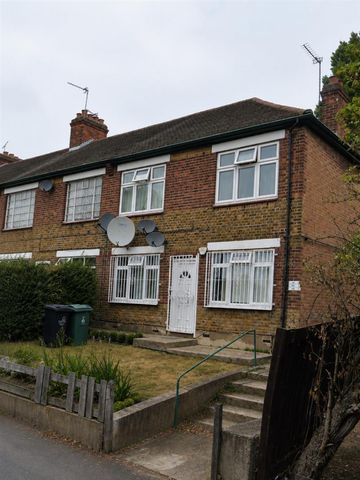 2 Bedroom Flat - Purpose Built To Let - Photo 5